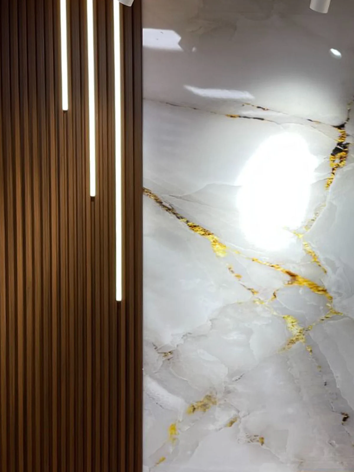 87" Smart LED Strip Light - Image 3